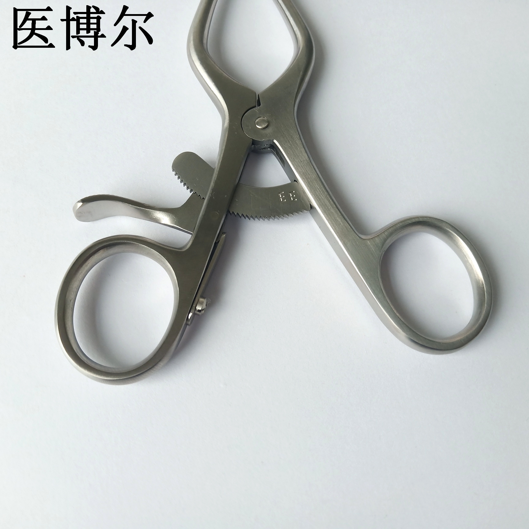 135尖头牵开器 (2)_看图王.jpg