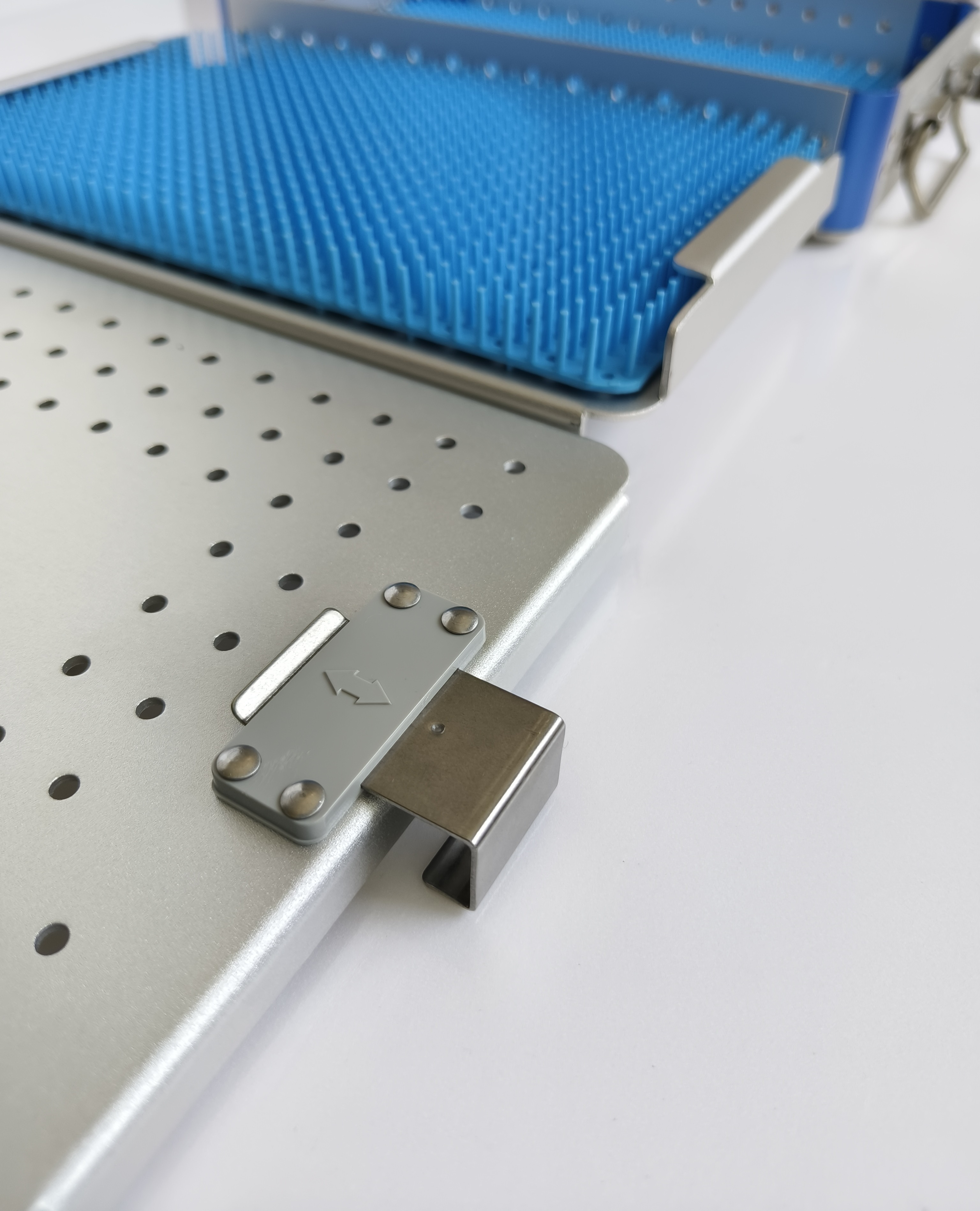 铝制灭菌消毒盒Sterilization box in aluminum material.jpg