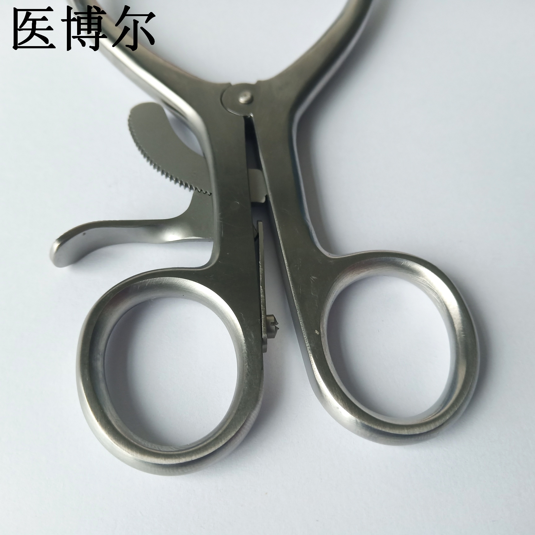 带弧度牵开器16.5cm (1)_看图王.jpg