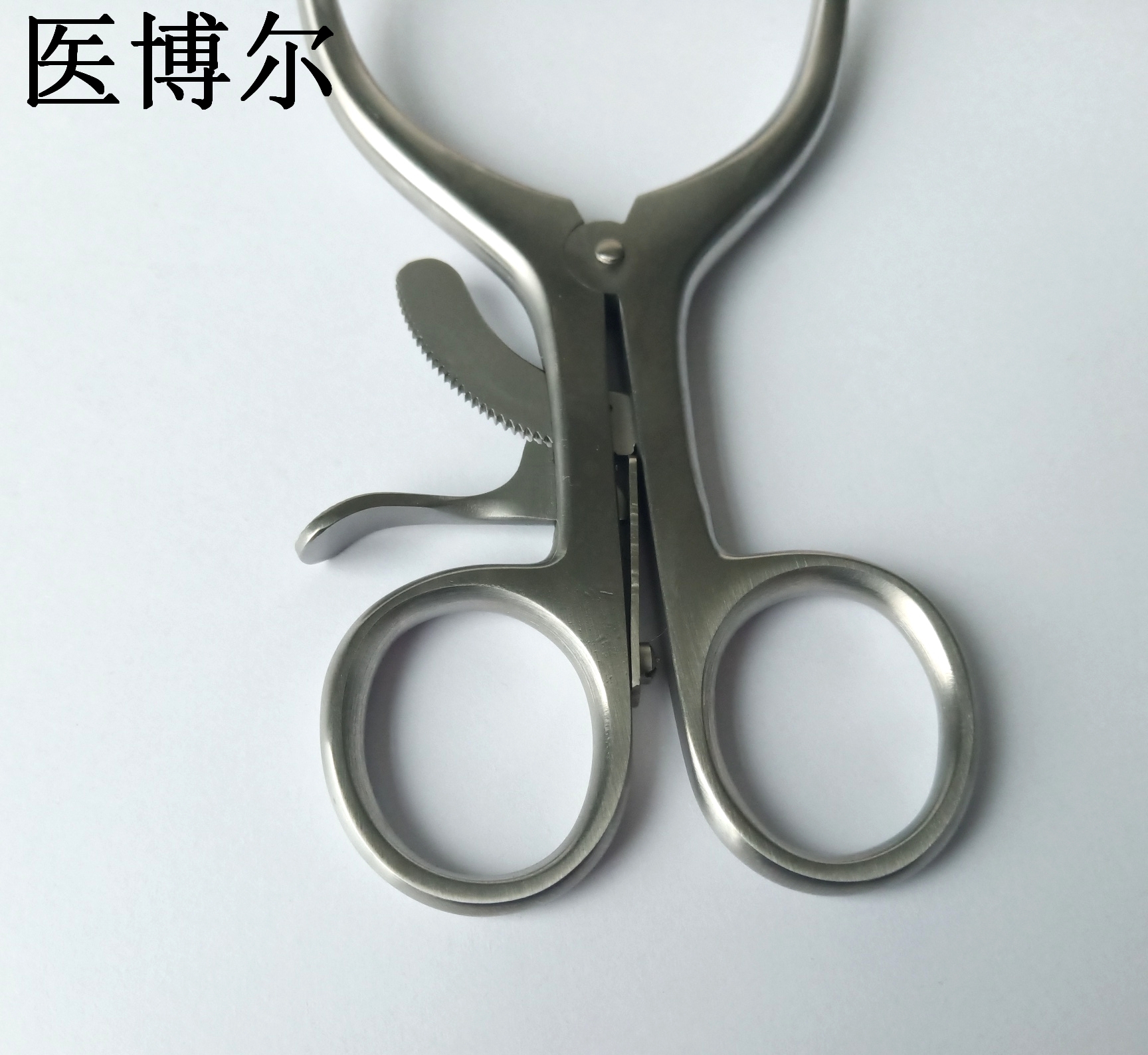 带弧度牵开器13.5cm (4)_看图王.jpg